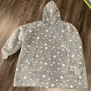 Oversized Blanket Hoodie with Glow in the Dark Stars